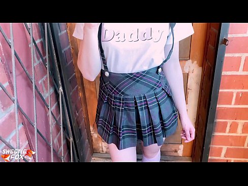 ❤️ A estudante chupa profundamente a sua pila e fode em vez de aulas. Porno em porno pt.befuck-net.ru