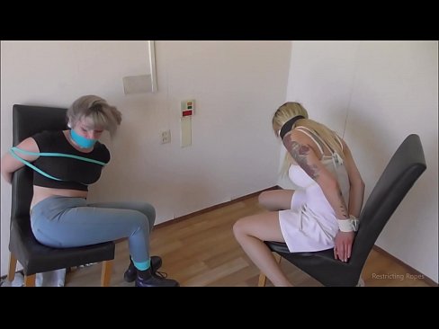 ❤️ Viciado / amarrado e amordaçado / donzela em apuros Porno em porno pt.befuck-net.ru