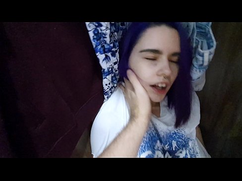 ❤️ Encontrei a minha irmã no armário e ajudei-a a ejacular Porno em porno pt.befuck-net.ru